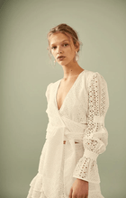 Load image into Gallery viewer, C/MEO COLLECTIVE V領蕾絲綁結上衣