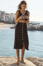 Load image into Gallery viewer, 黑色高腰排釦前開衩長裙