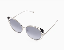 Load image into Gallery viewer, 兩色黑貓眼角造型墨鏡