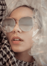 Load image into Gallery viewer, 兩色黑貓眼角造型墨鏡