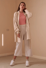 Load image into Gallery viewer, 杏色雙口袋長版外套