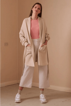 Load image into Gallery viewer, 杏色雙口袋長版外套