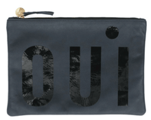 Load image into Gallery viewer, Clare V. OUI Flat Clutch 三色
